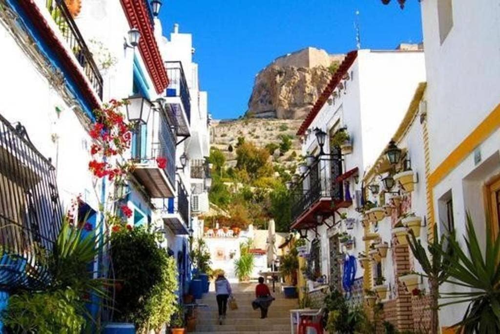 Apartamento De Diseno Centrico A 5 Min De Playa Alicante Eksteriør billede