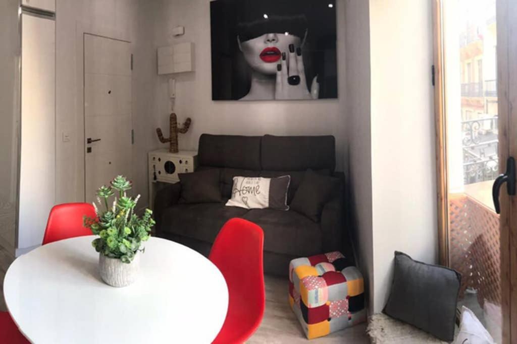 Apartamento De Diseno Centrico A 5 Min De Playa Alicante Eksteriør billede